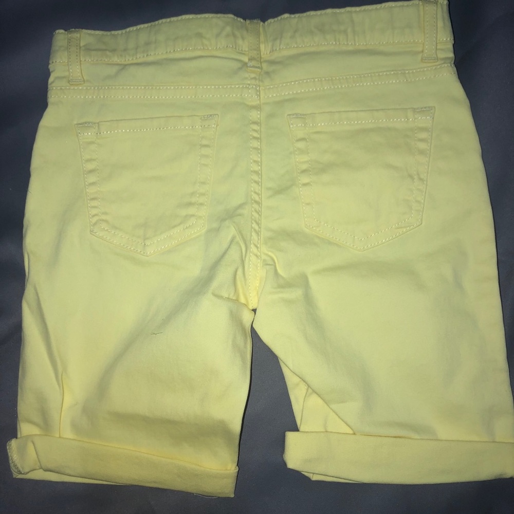 Shorts - Picture 2 of 3